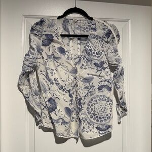 Aritzia Wilfred 100% silk blouse with Blue Floral Print